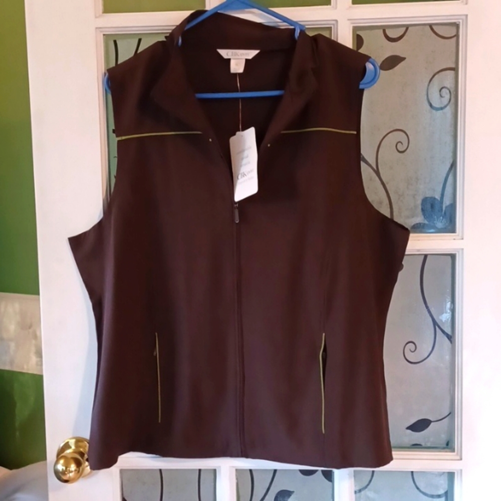 Christopher Banks brown zip up vest size xlarge